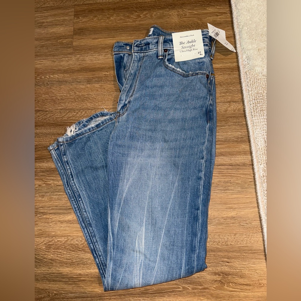 Women’s NWT Abercrombie & Fitch Jeans